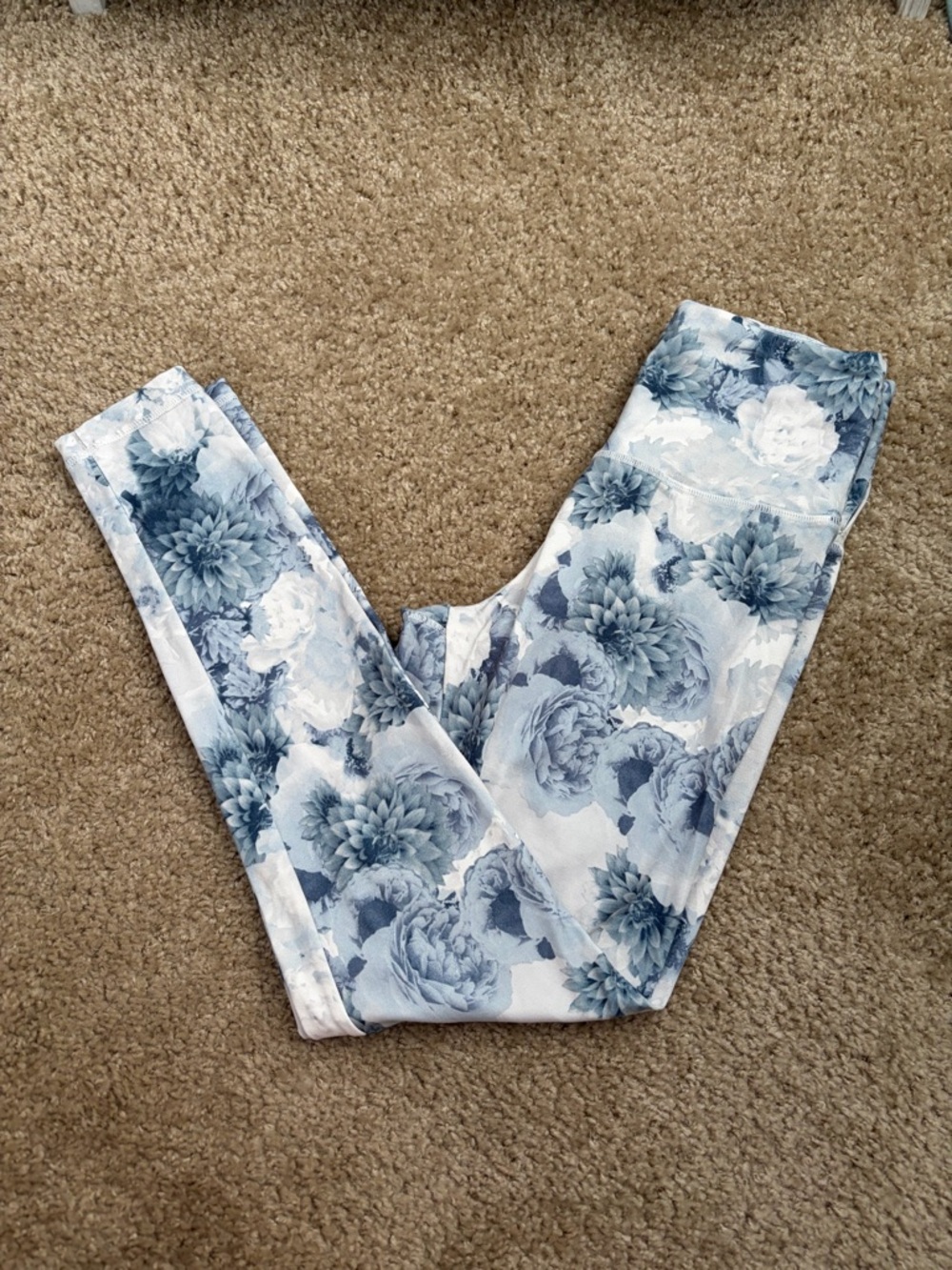 Danskin Blue Floral Print Leggings